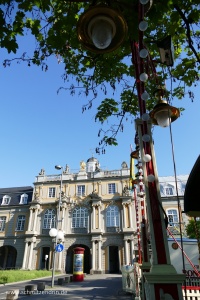 Zirkus Roncalli am Stadtgarten mit Blick auf das Koblenzer Tor